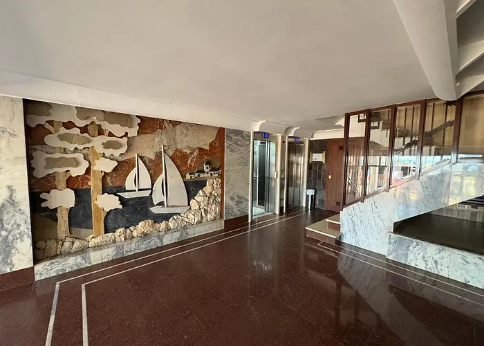 De Lujo Junto Al Mar